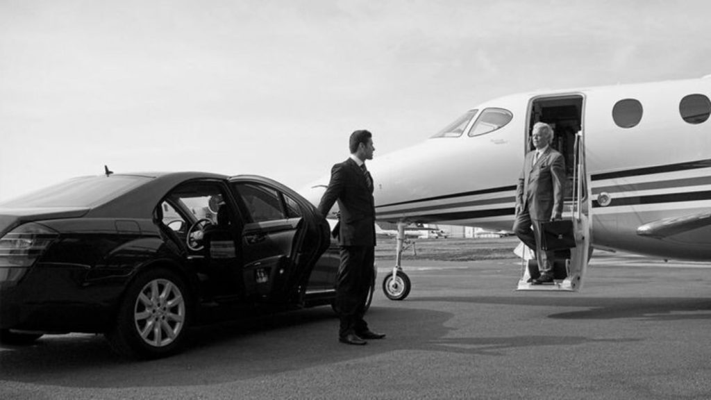 What is the cheapest way to get to the airport? Airport limo service